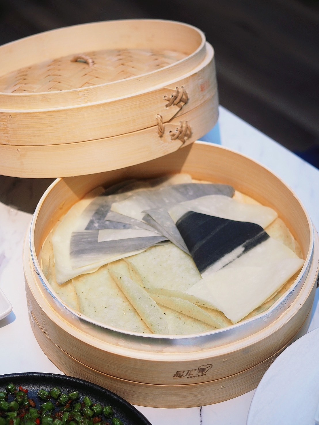 大直美麗華餐廳推薦《鴨覓》台北烤鴨酥脆外皮鮮嫩多汁,廚師現場 大直美麗華餐廳推薦《鴨覓》台北烤鴨酥脆外皮鮮嫩多汁,廚師現場