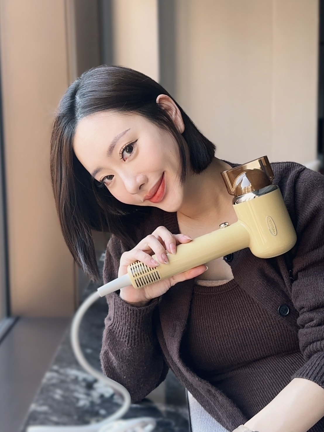 速乾負離子吹風機推薦《ZHIBAI直白》小甜筒雙離子高速吹風 速乾負離子吹風機推薦《ZHIBAI直白》小甜筒雙離子高速吹風
