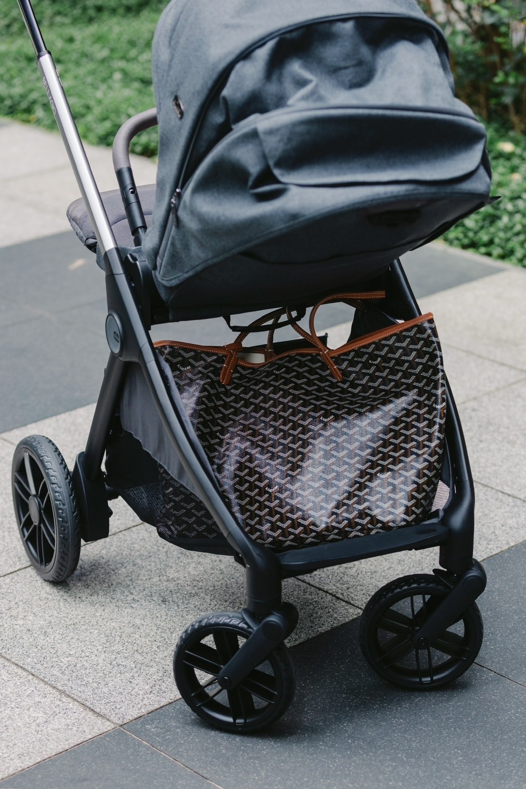 高顏值新生兒可平躺推車!Chicco「Bellagio」雙向 高顏值新生兒可平躺推車!Chicco「Bellagio」雙向