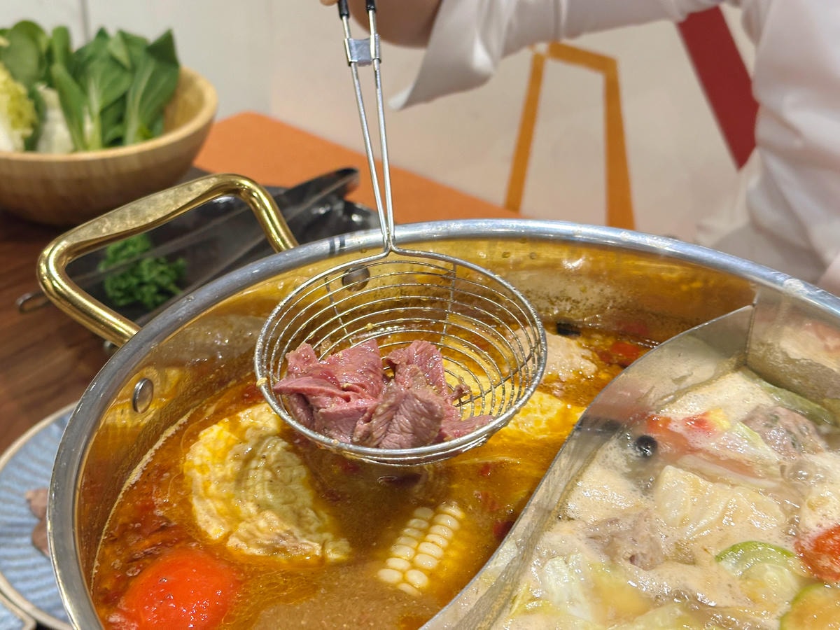 民生社區美食推薦潮牛殿溫體牛創意鍋物評價高分!台北溫體牛肉 民生社區美食推薦潮牛殿溫體牛創意鍋物評價高分!台北溫體牛肉