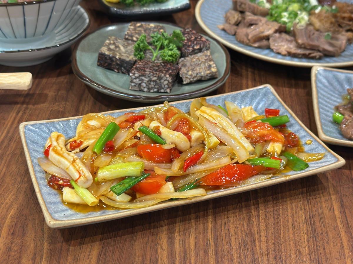 民生社區美食推薦潮牛殿溫體牛創意鍋物評價高分!台北溫體牛肉 民生社區美食推薦潮牛殿溫體牛創意鍋物評價高分!台北溫體牛肉