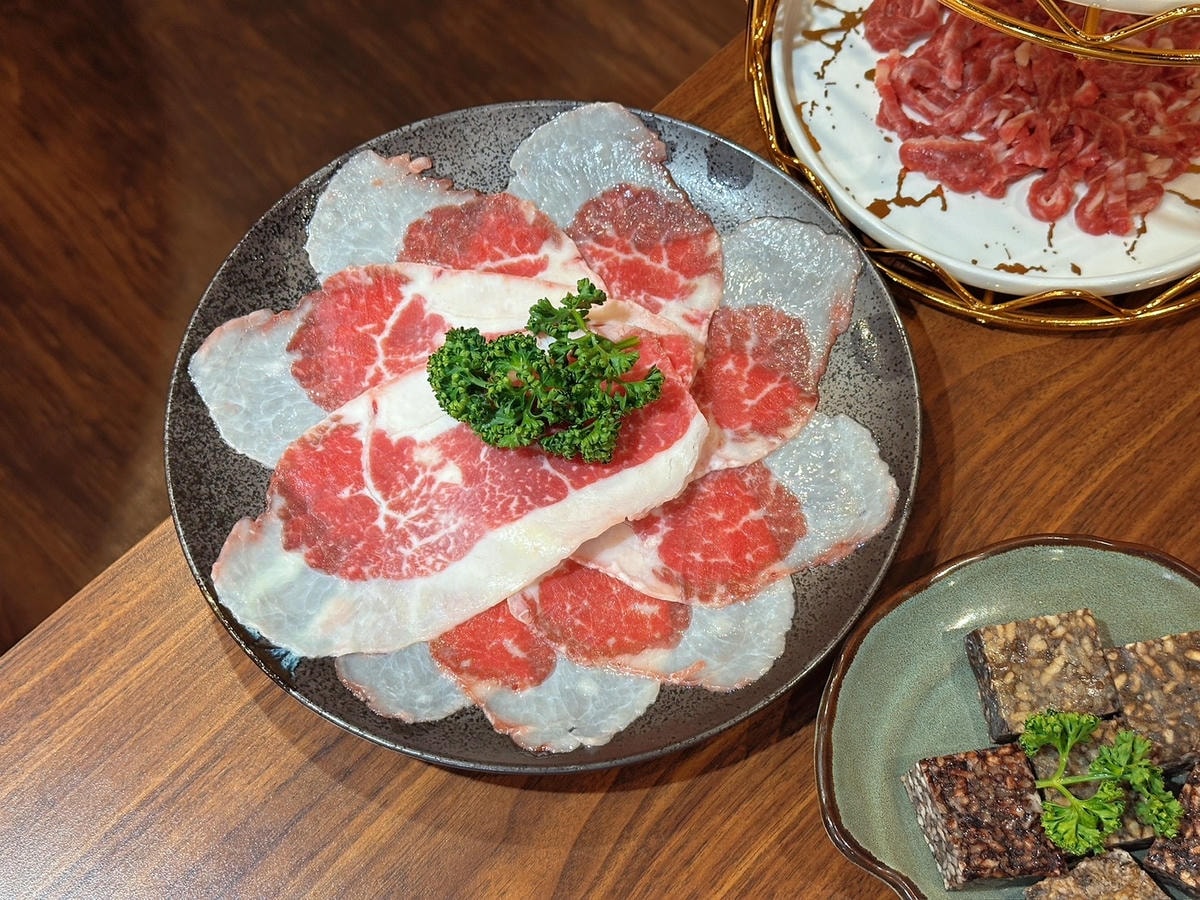 民生社區美食推薦潮牛殿溫體牛創意鍋物評價高分!台北溫體牛肉 民生社區美食推薦潮牛殿溫體牛創意鍋物評價高分!台北溫體牛肉