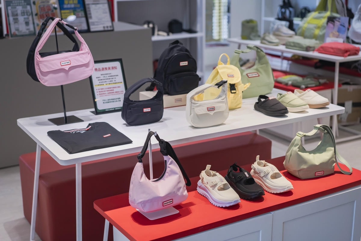 GUCCI、Burberry、Hunter下殺2折起,歐系精 GUCCI、Burberry、Hunter下殺2折起,歐系精