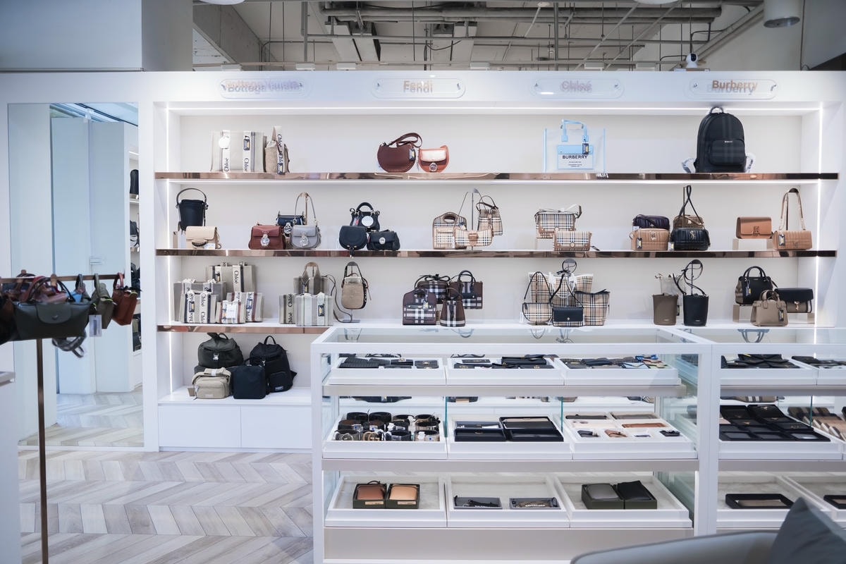 GUCCI、Burberry、Hunter下殺2折起,歐系精 GUCCI、Burberry、Hunter下殺2折起,歐系精