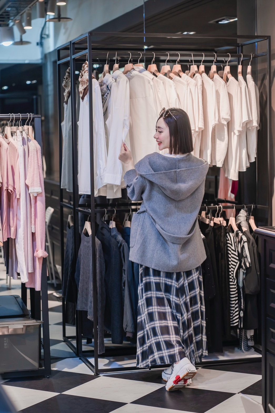 GUCCI、Burberry、Hunter下殺2折起,歐系精 GUCCI、Burberry、Hunter下殺2折起,歐系精