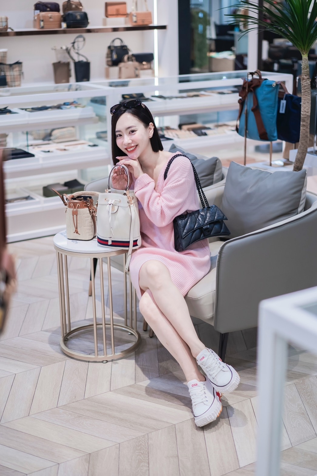 GUCCI、Burberry、Hunter下殺2折起,歐系精 GUCCI、Burberry、Hunter下殺2折起,歐系精