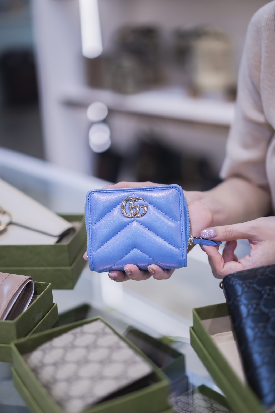 GUCCI、Burberry、Hunter下殺2折起,歐系精 GUCCI、Burberry、Hunter下殺2折起,歐系精