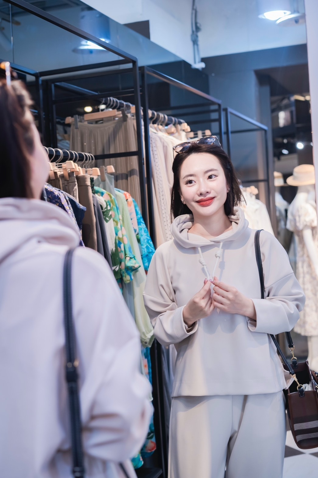 GUCCI、Burberry、Hunter下殺2折起,歐系精 GUCCI、Burberry、Hunter下殺2折起,歐系精