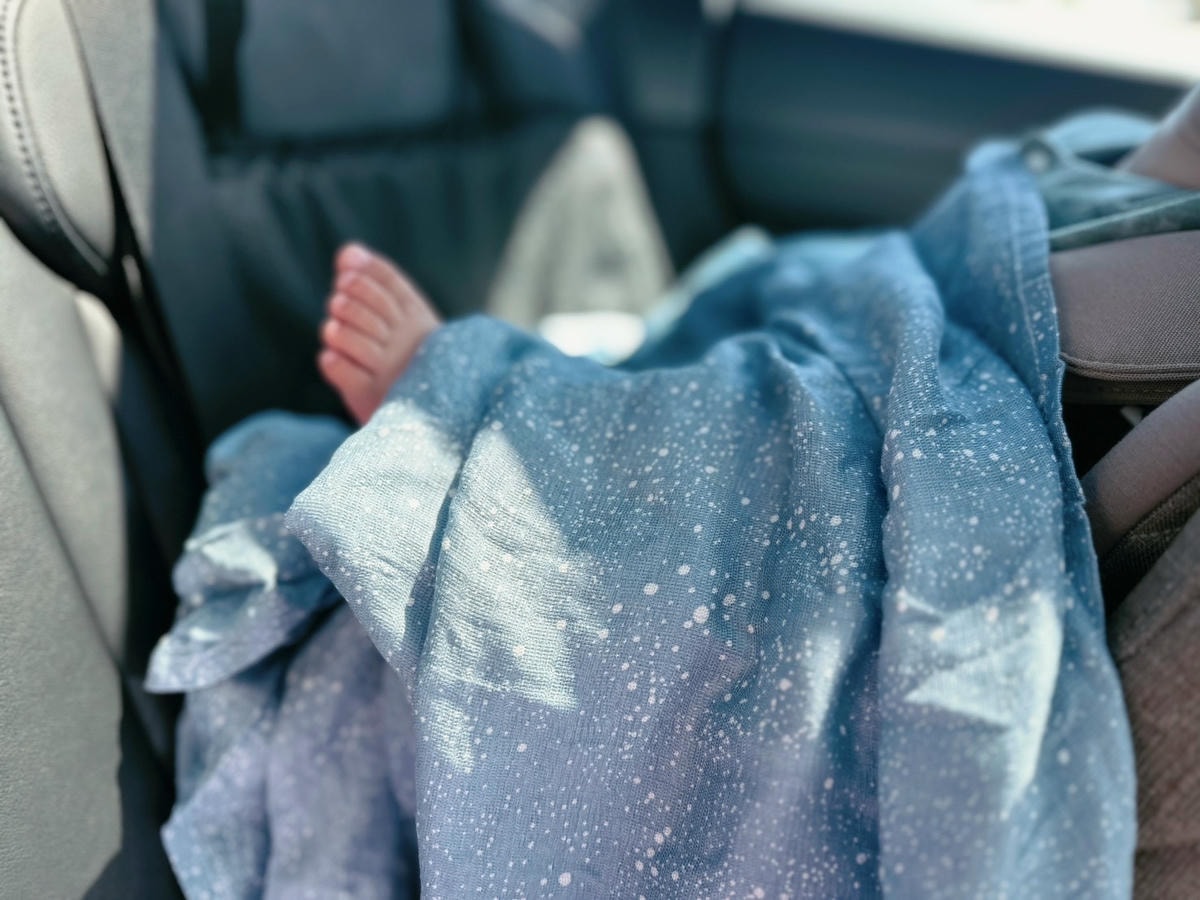 新生兒溢吐奶不怕!過來人狂推美國 Aden&Anais 拍嗝 新生兒溢吐奶不怕!過來人狂推美國 Aden&Anais 拍嗝