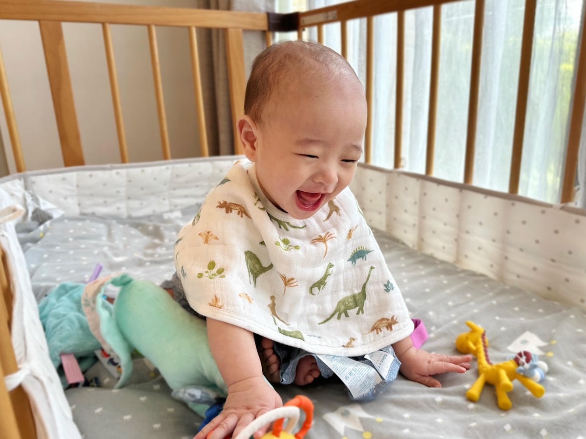 新生兒溢吐奶不怕!過來人狂推美國 Aden&Anais 拍嗝 新生兒溢吐奶不怕!過來人狂推美國 Aden&Anais 拍嗝