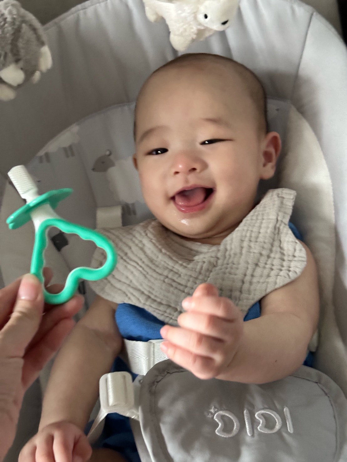 Brush Baby 陪寶寶從萌第一顆乳牙到愛上刷牙，輕鬆渡過口慾期！