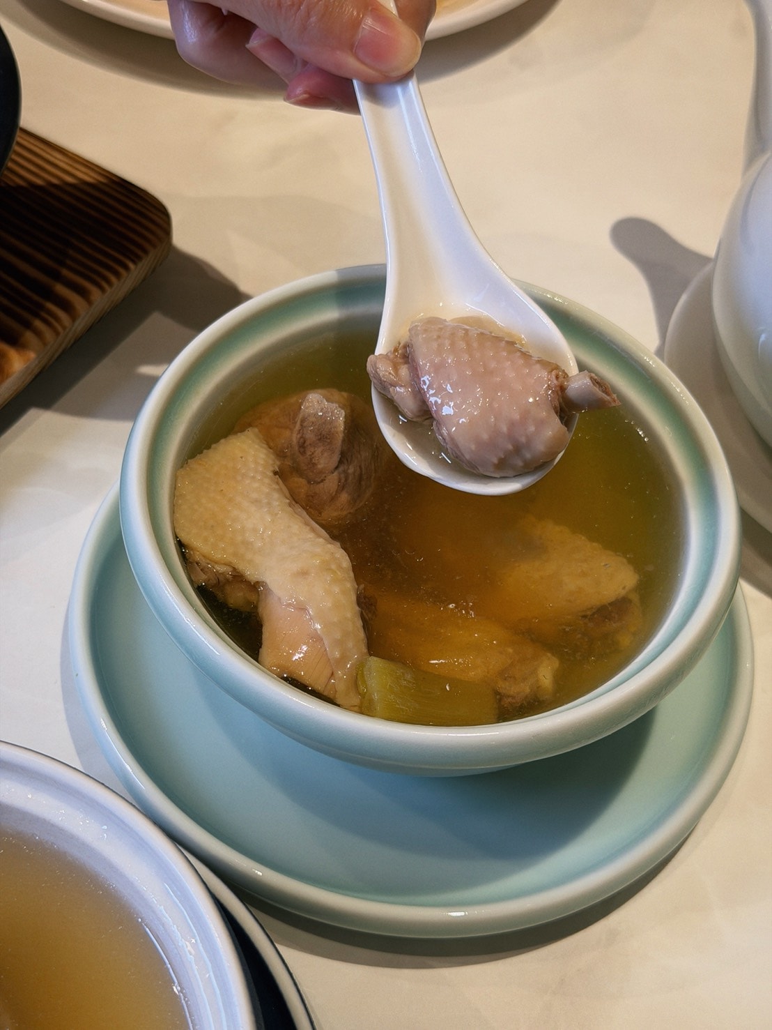 南港 LaLaport 吃什麼?漢來上海湯包必吃:18摺手工小籠湯包+生煎湯包一次滿足 - 第29張圖 南港 LaLaport 吃什麼?漢來上海湯包必吃:18摺手工小籠湯包+生煎湯包一次滿足