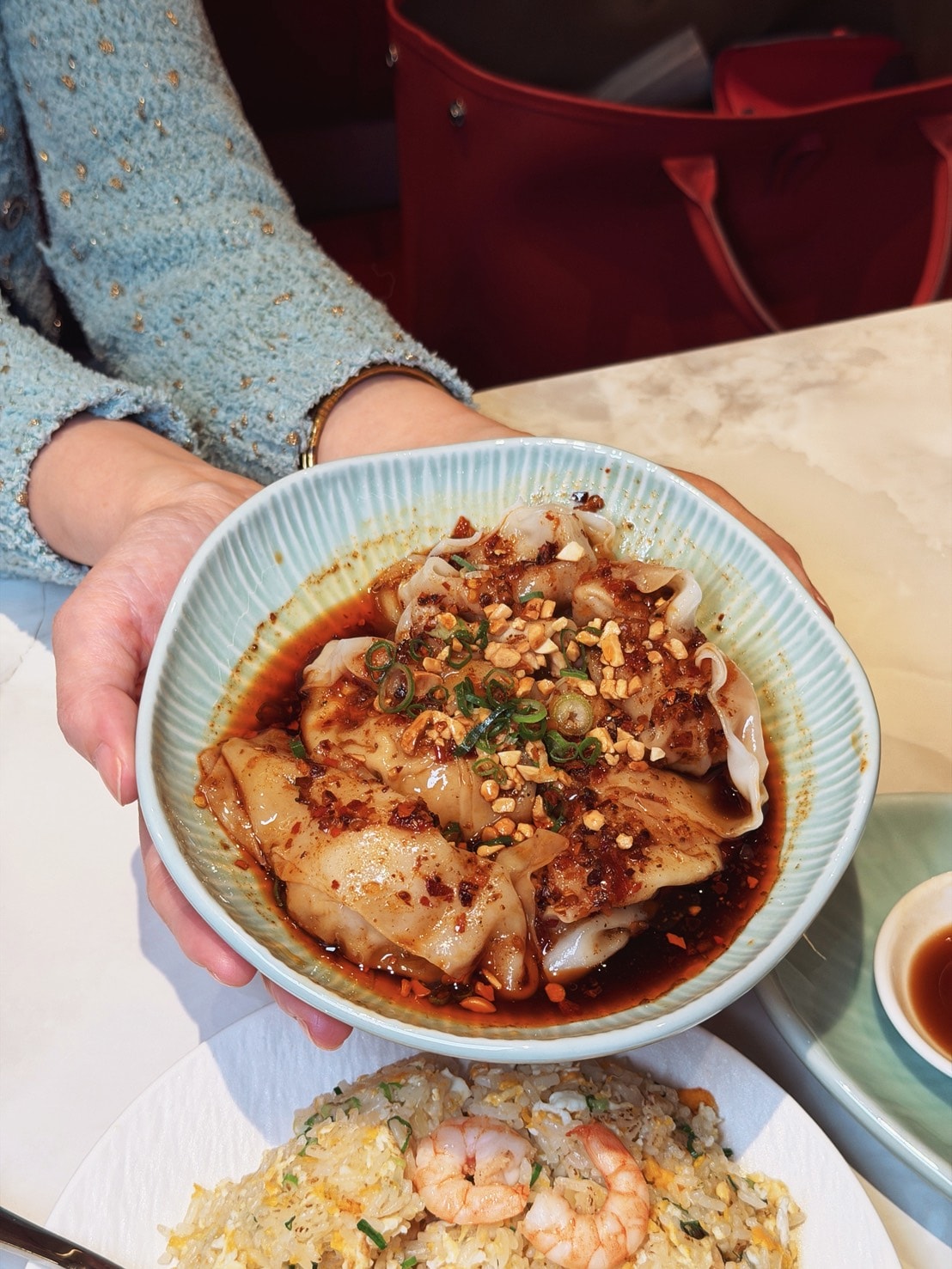 南港 LaLaport 吃什麼？漢來上海湯包必吃：18摺手工小籠湯包＋生煎湯包一次滿足