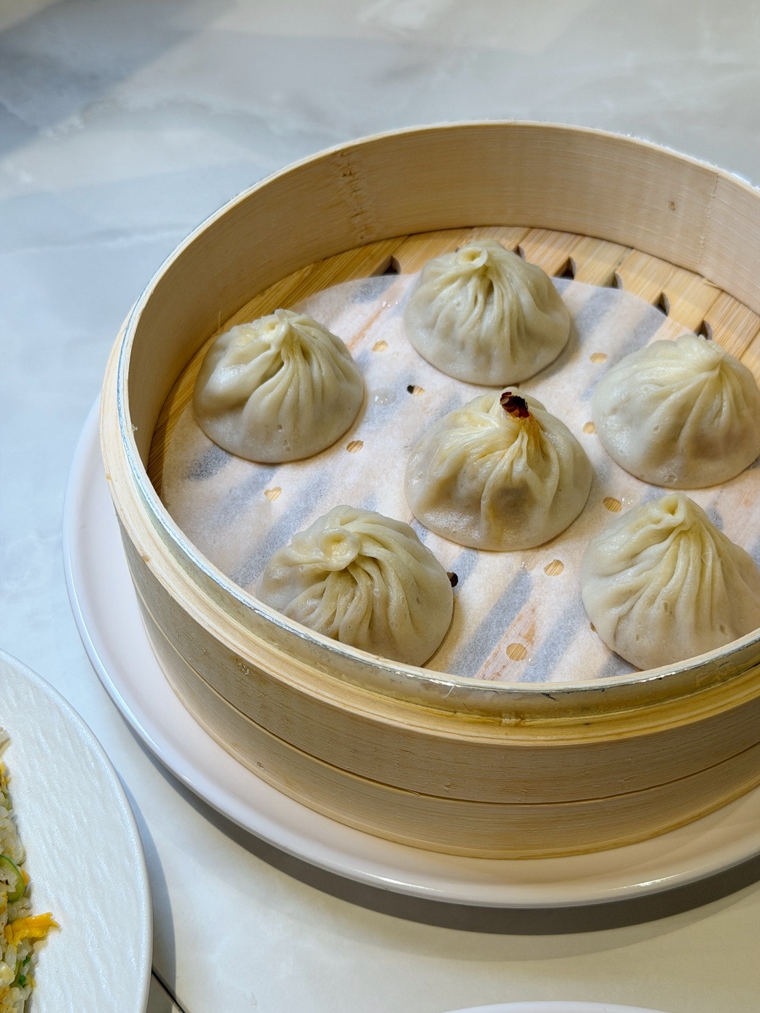 南港 LaLaport 吃什麼?漢來上海湯包必吃:18摺手工小籠湯包+生煎湯包一次滿足 - 第17張圖 南港 LaLaport 吃什麼?漢來上海湯包必吃:18摺手工小籠湯包+生煎湯包一次滿足