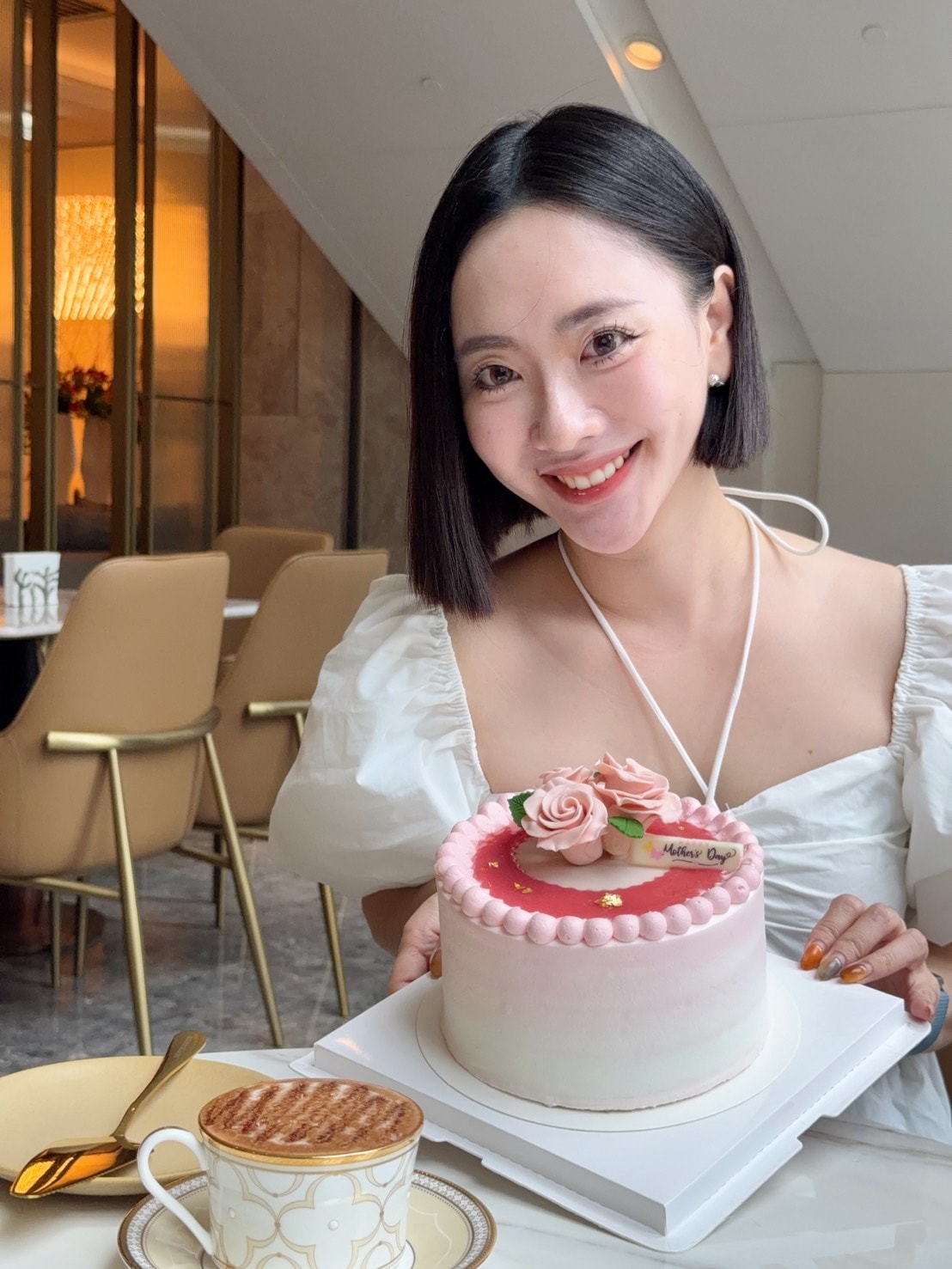 母親節蛋糕推薦|台北漢來飯店「溫柔時光」蛋糕+日日烘焙坊酸種麵包開箱 - 第17張圖 母親節蛋糕推薦|台北漢來飯店「溫柔時光」蛋糕+日日烘焙坊酸種麵包開箱
