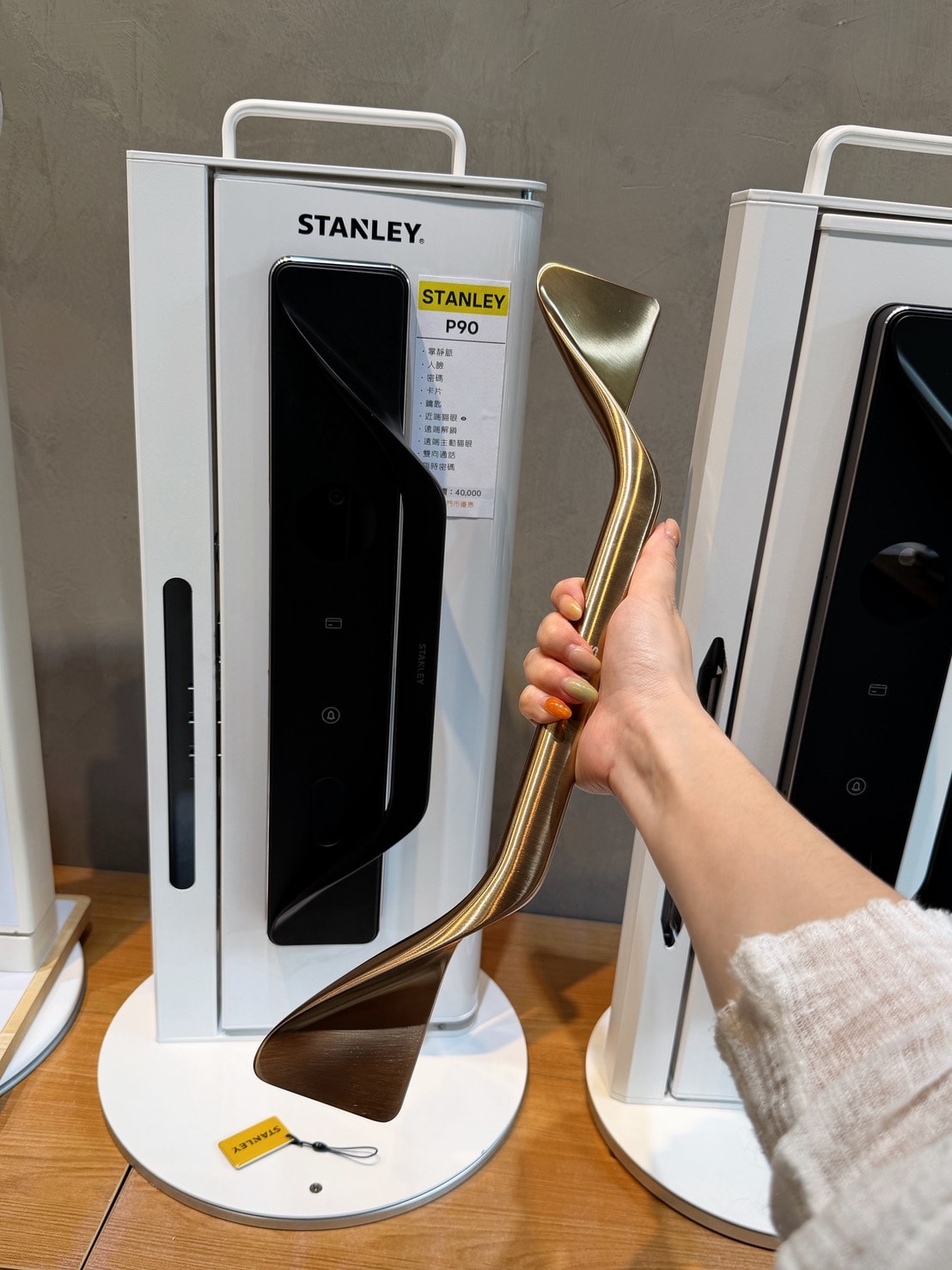 2026電子鎖門市推薦|樂客ULOCK士林實測比較!STANLEY掌靜脈×人臉辨識貓眼鎖怎麼選 - 第14張圖 2026電子鎖門市推薦|樂客ULOCK士林實測比較!STANLEY掌靜脈×人臉辨識貓眼鎖怎麼選