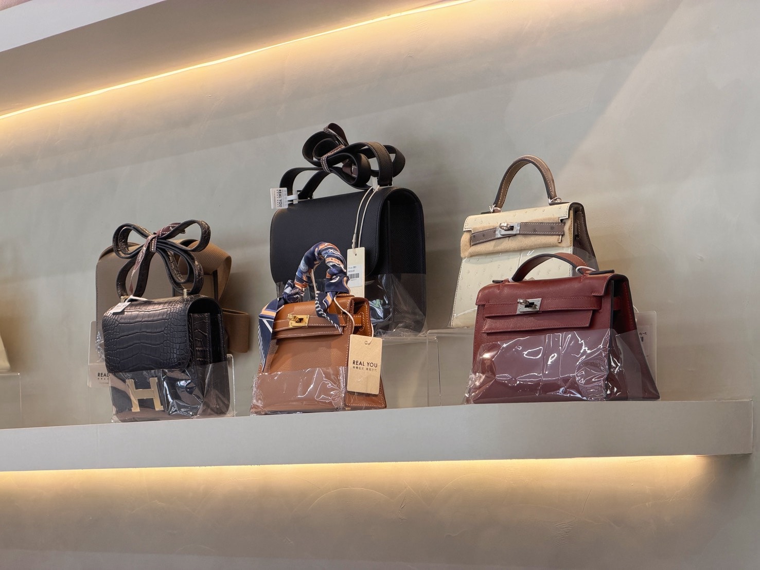 新北精品收購鑑定推薦｜Realyou唯真國際精品評價｜三訪到店逛包、二手精品選購全紀錄