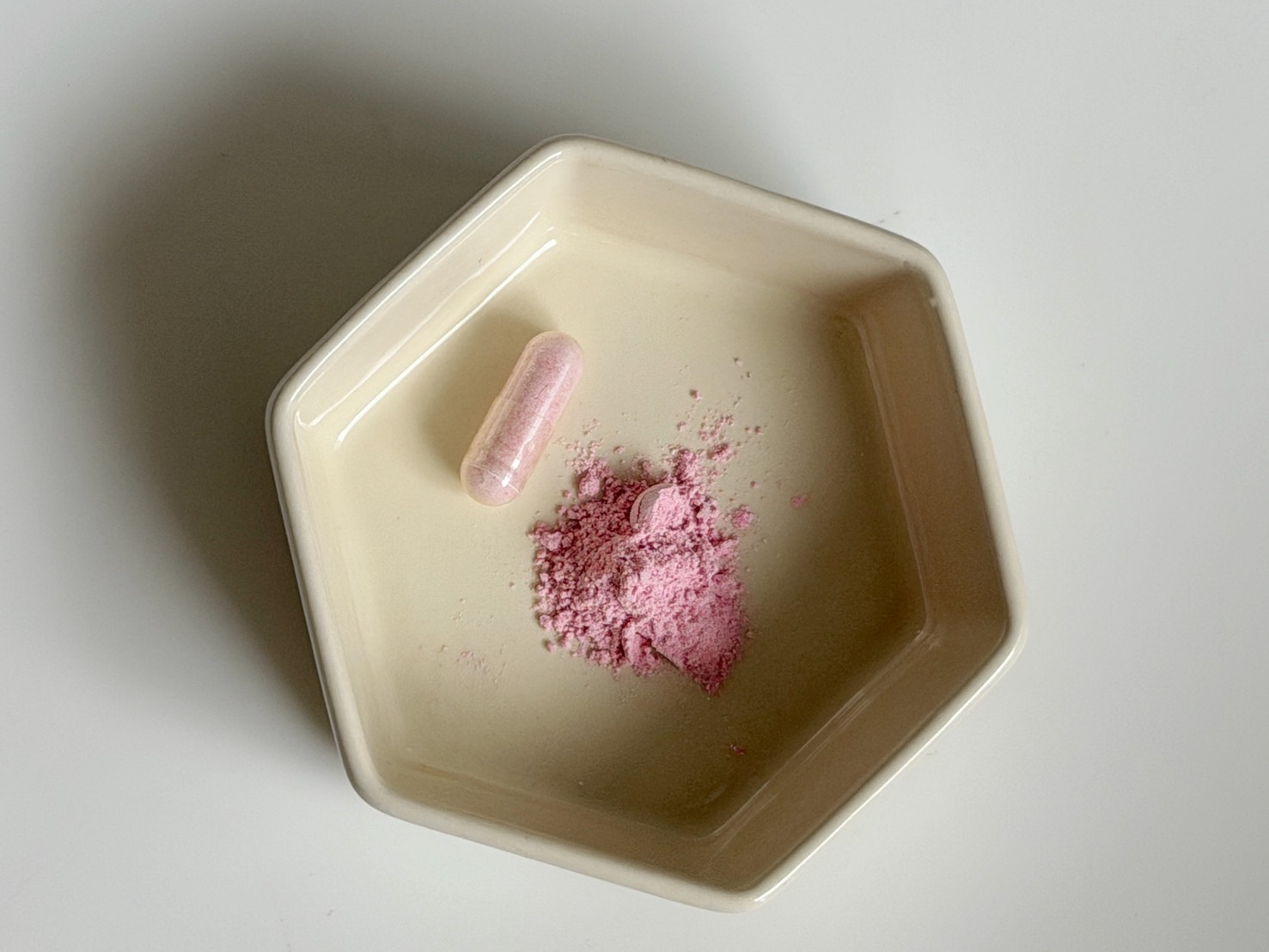 2026穀胱甘肽推薦評比｜5款吃的透亮保養比較：娘家美日皙、BHK’s、達摩本草、大醫生技、Chocola BB