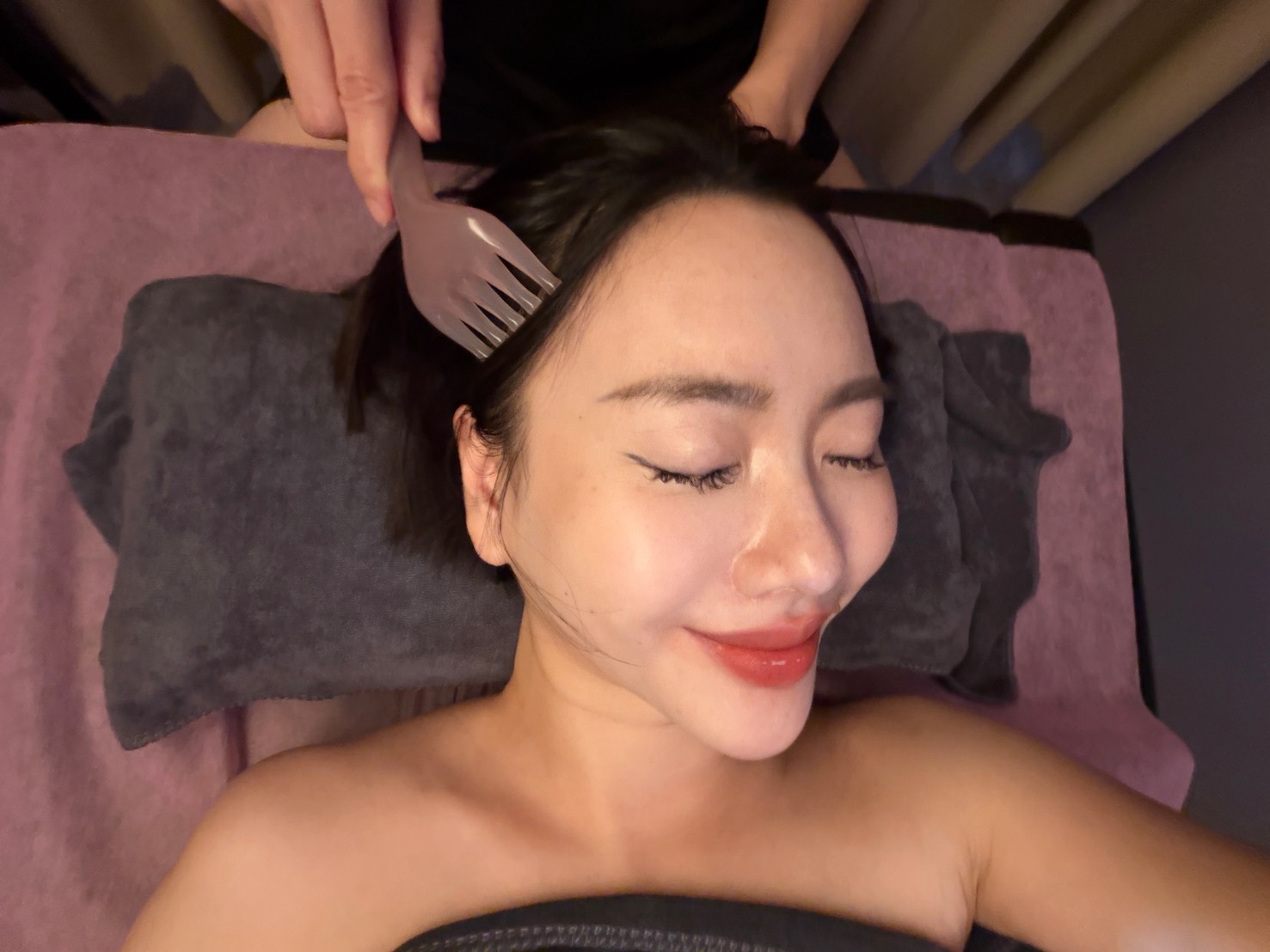 台中越式洗髮推薦｜KIRA HAIR SPA 豪華120分鐘越式洗頭體驗！現刨新鮮小黃瓜面膜，全店使用 Dyson 吹風機